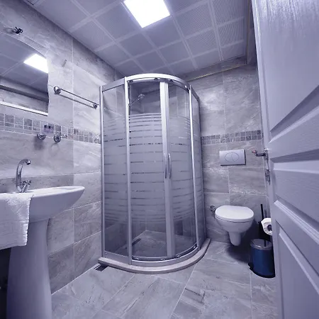 Bed and Breakfast Queen Bee