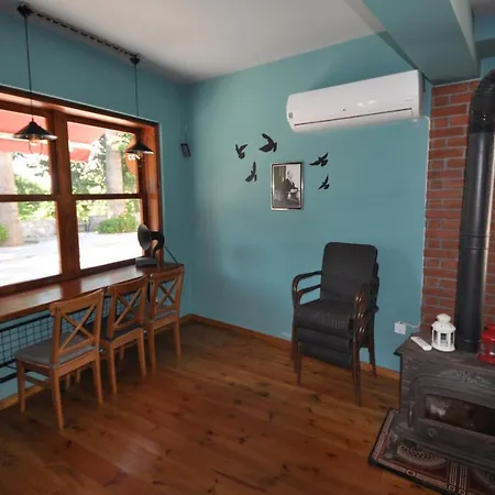 Queen Bee Bed & Breakfast