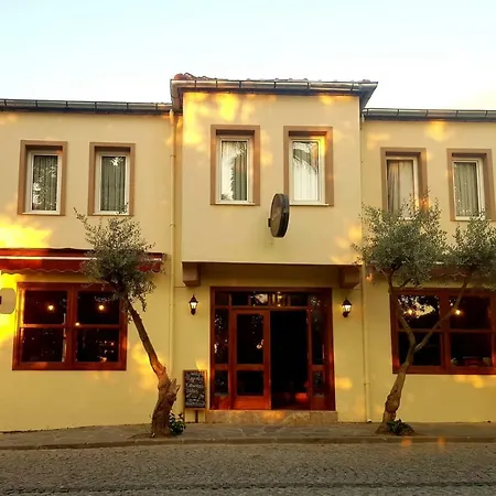 فندق مبيت وإفطار Queen Bee