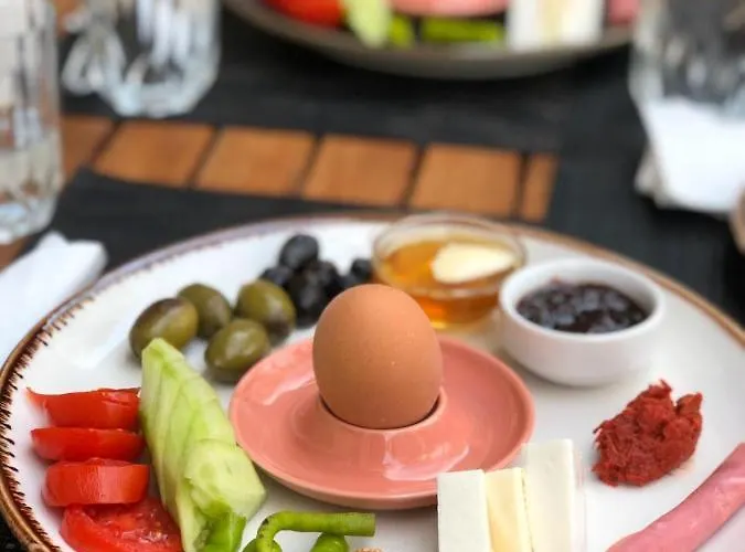 Queen Bee Oda ve Kahvaltı